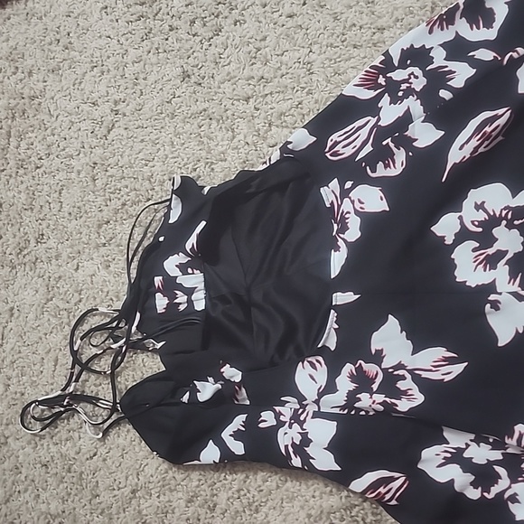 Sun dress - Picture 2 of 3